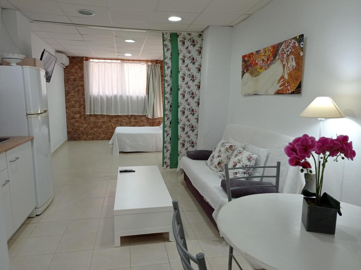 Estudio Centrico En Агилас Экстерьер фото